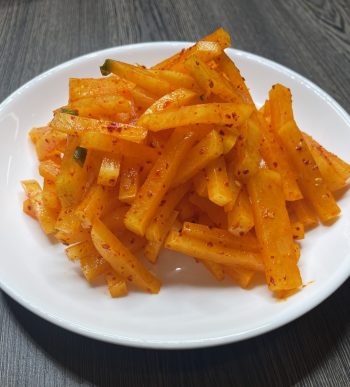 Seasoned Yellow Radish 단무지무침