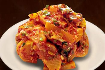 Seasoned Yellow Radish 단무지무침