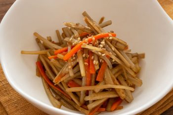 Braised Burdock Root (Gobo) 우엉조림